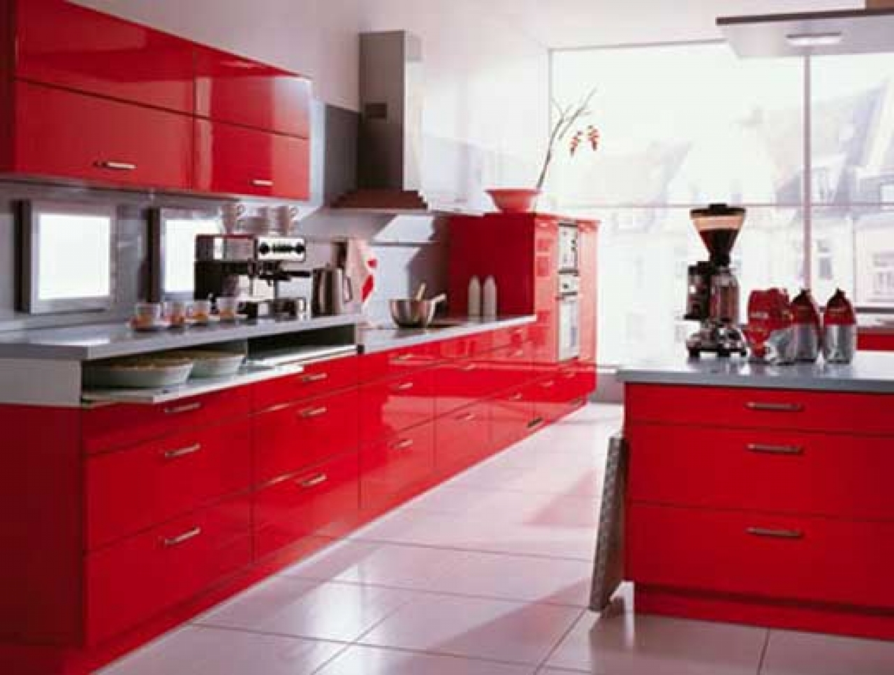 Красная кухня — яркость и непревзойденный стиль интерьера